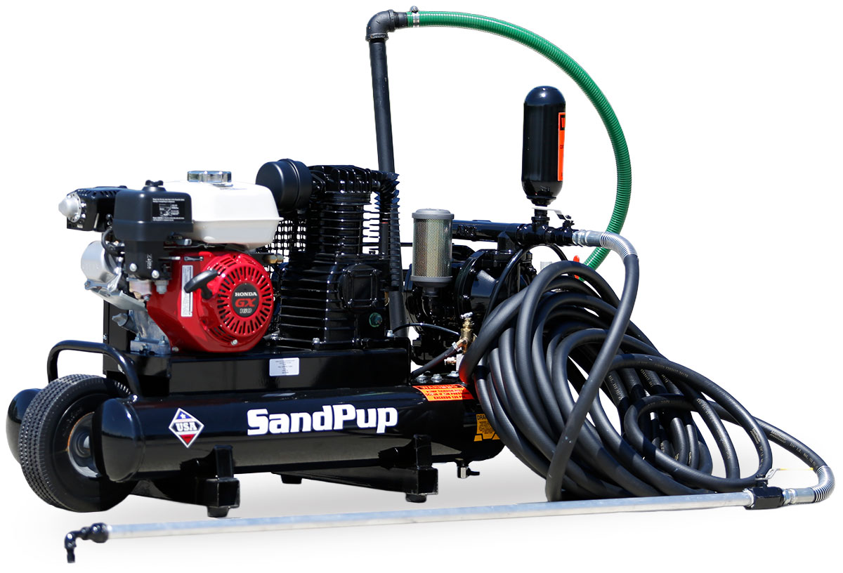 sandpup-angle-1 SealCoat spray System trailer, equipo de aerosol SealCoat, equipo de sealcoating, TR 575 SprayMaster trailer, SealMaster